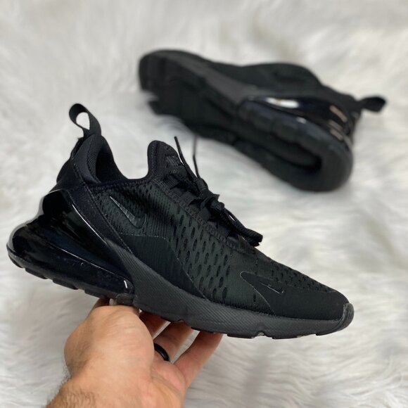 Nike Air Max 270 Black Womens Running AH6789-006 VNDS Sz 6.5  Nike Air Max 270 Womens Running Shoes Black AH6789-006 VNDS Sz 6.5